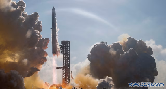 上月，SpaceX 星舰在得克萨斯州星基地辐射腾飞